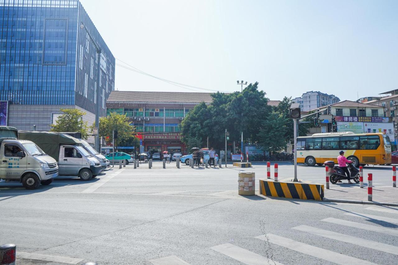 Felice Hotel-Guangzhou Baiyun International Airport Renhe Metro Station Branch Kuangcsou Kültér fotó